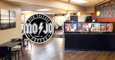 Mojo's coffeeshop with logo overlaid.