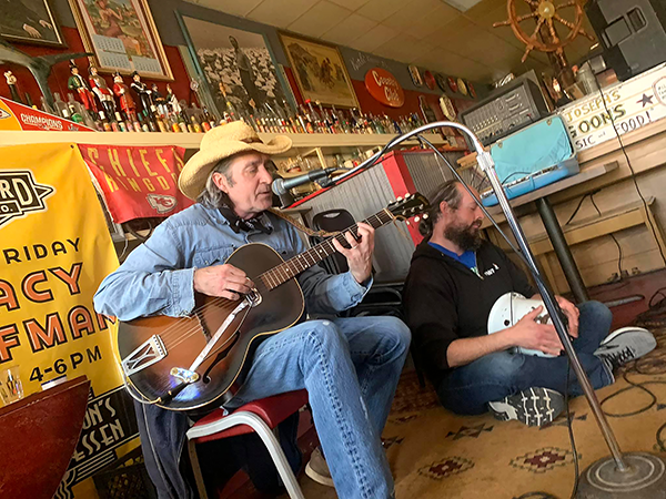 Tracy Huffman playing music at Magoon's in St. Joseph, Missouri.